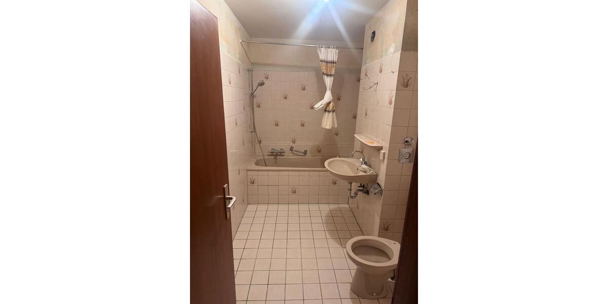 Erdgeschoßwohnung Vaihingen an der Enz - 2 Zimmer, 65 m&sup2;, 1.350&euro; | Angebot:26199089