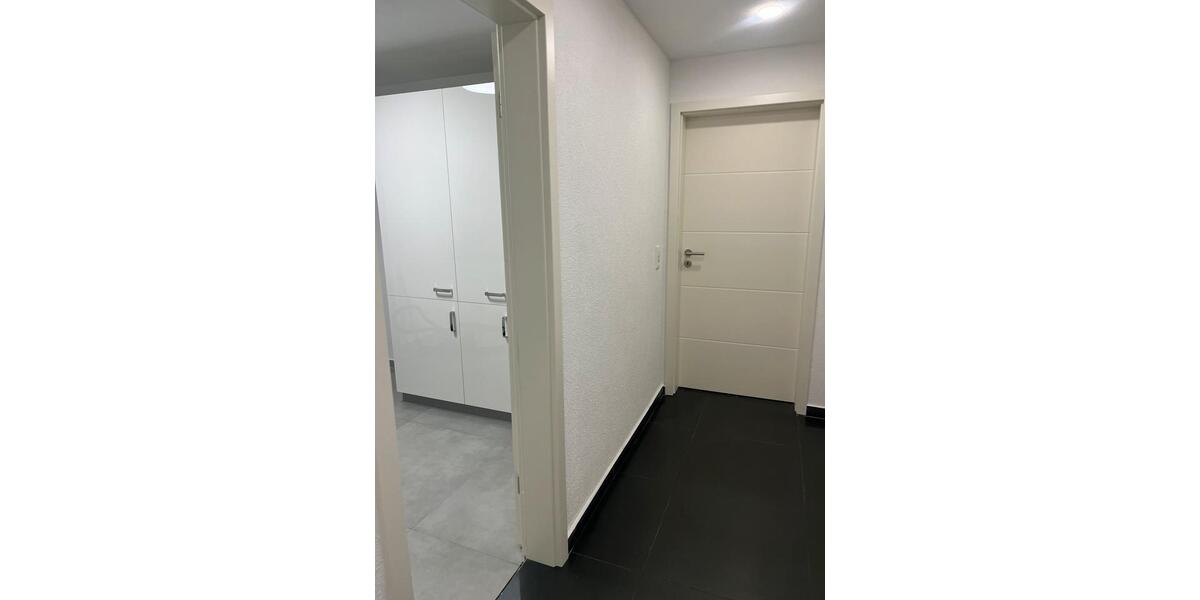 Dachgeschoßwohnung Sachsenheim - 4 Zimmer, 90 m&sup2;, 289.000&euro; | Angebot:24448639