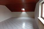 Dachgeschoßwohnung Sinsheim - 2 Zimmer, 100 m&sup2;, 680&euro; | Angebot:26567978