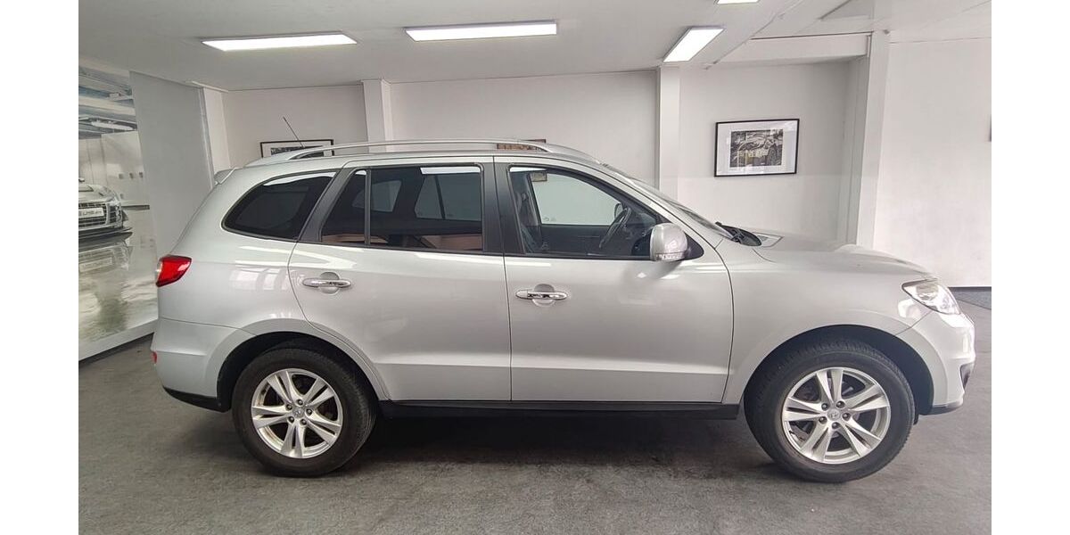 Hyundai SANTA FE 200.000 km 5.990 &euro; Asperg/Ludwigsburg bei Stuttgart 71679