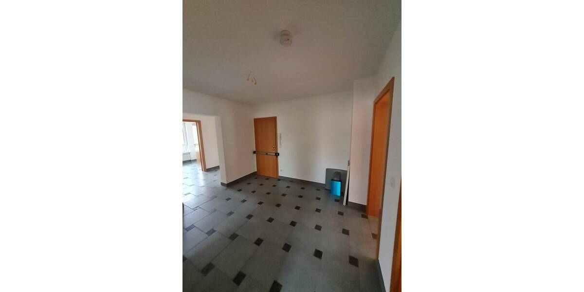 Schöne 4-Zimmerwohnung mit Balkon in traumhafter Lage in HN-Sontheim zu vermieten 4 zimmer