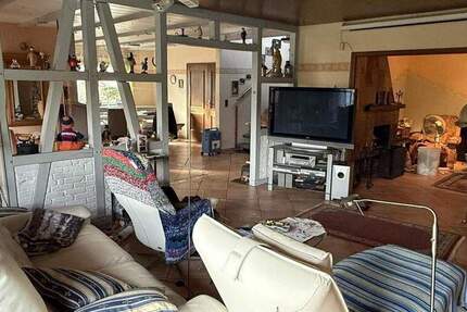 Freistehendes Einfamilienhaus mit Einliegerwohnung 7 zimmer