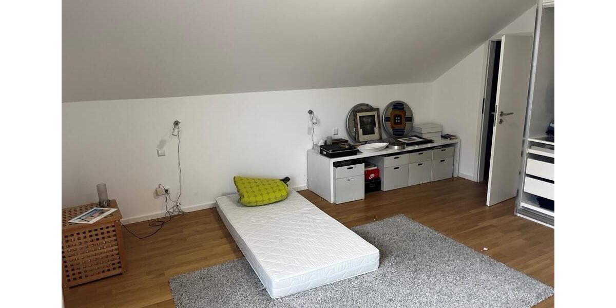 Dachgeschoßwohnung Ludwigsburg Pflugfelden - 2 Zimmer, 79 m&sup2;, 542.000&euro; | Angebot:24816037