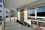 Lichtdurchflutete 3-Zimmerwohnung mit EBK und Süd-West Balkon in Freiberg am Neckar 3 zimmer