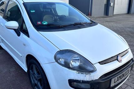 Fiat Punto 210.000 km 1.790 &euro; Gundelsheim 74831