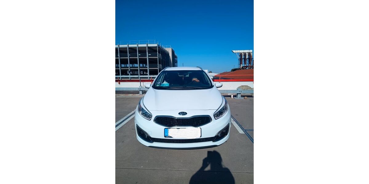 Kia ceed / Ceed 106.000 km 9.500 &euro; Ludwigsburg 71636