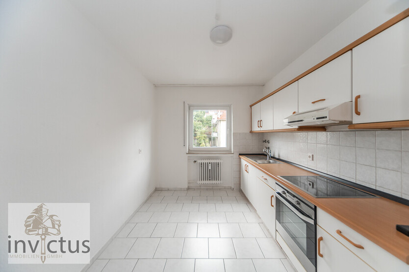 Zentrale Lage, helle Räume, solider Grundriss – attraktive und freie 2-Zimmer-Wohnung in Böckingen. 2 zimmer