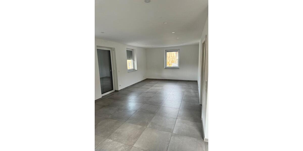 Erdgeschoßwohnung Oedheim - 1 Zimmer, 85 m&sup2;, 900&euro; | Angebot:26456395