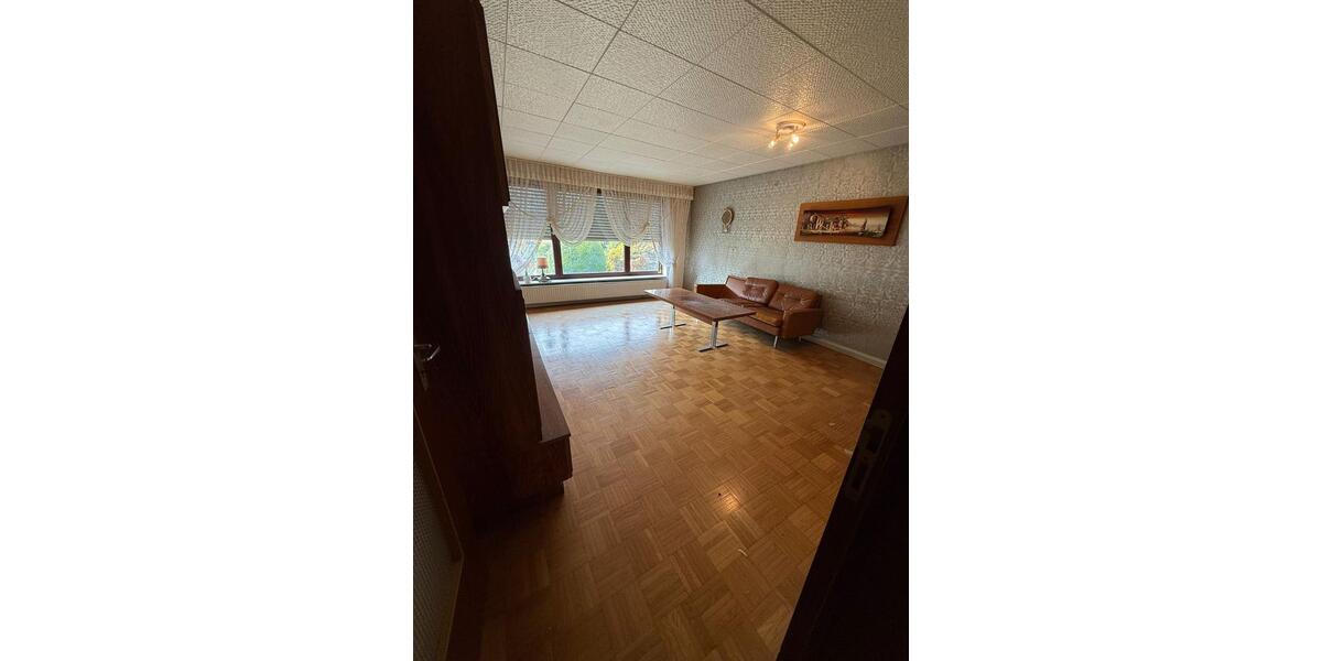 Freistehendes Einfamilienhaus Eckgrundstück 5 zimmer