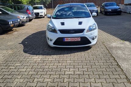 Ford Focus 215.970 km 5.499 &euro; Neckarsulm 74172