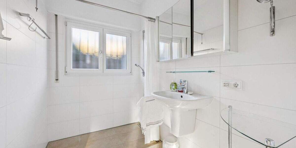 Traum-Bungalow, Sanierungsbedürftig in bester Lage Markgröningens 4 zimmer