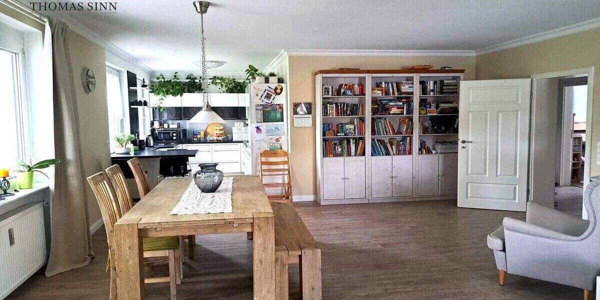 Wunderschöne großzügige 4 Zimmer Wohnung mit Blick ins Grüne 4 zimmer