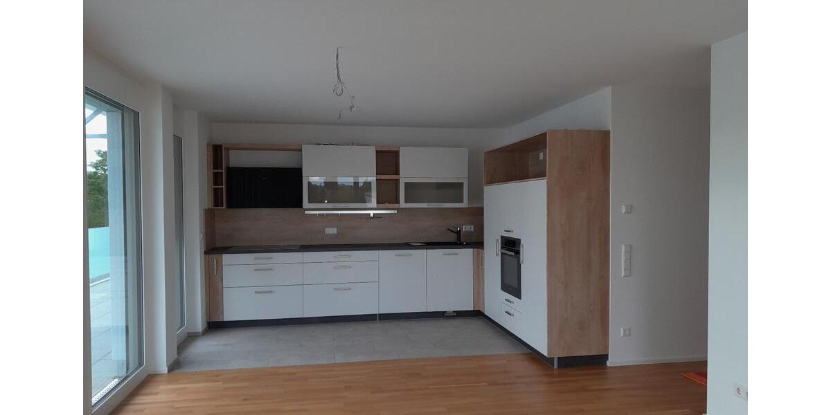 Dachgeschoßwohnung Neckarsulm - 4 Zimmer, 121 m&sup2;, 1.960&euro; | Angebot:25170934