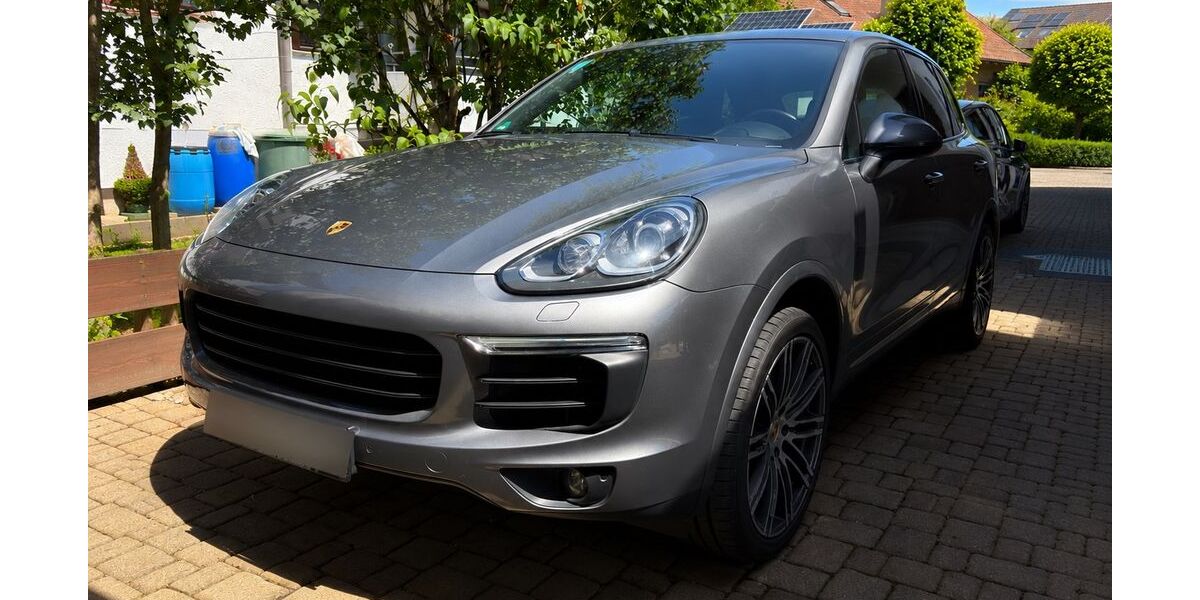 Porsche Cayenne 99.600 km 35.500 &euro; Sachsenheim 74343