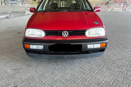 VW Golf 146.000 km 600 &euro; Langenbrettach 74243
