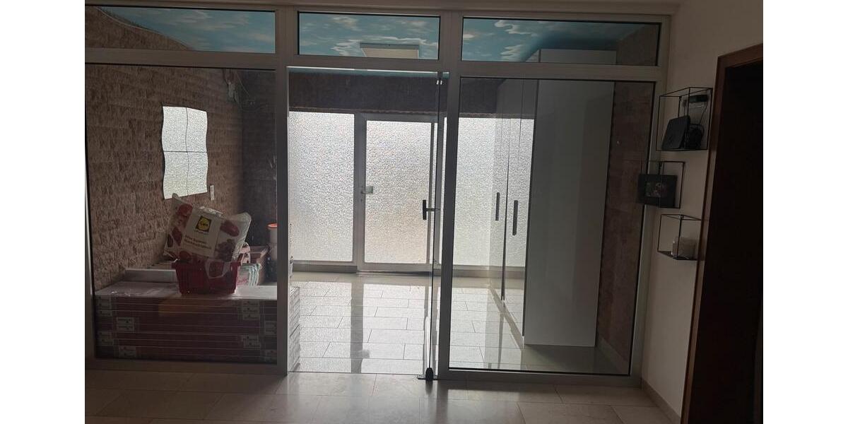 Erdgeschoßwohnung Sinsheim - 4 Zimmer, 130 m&sup2;, 1.200&euro; | Angebot:24719623