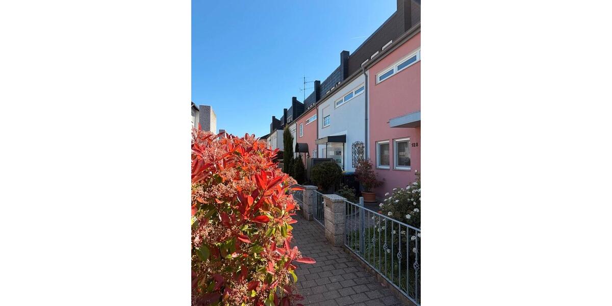 Reihenhaus Heilbronn Böckingen - 4 Zimmer, 111 m&sup2;, 420.000&euro; | Angebot:26350884