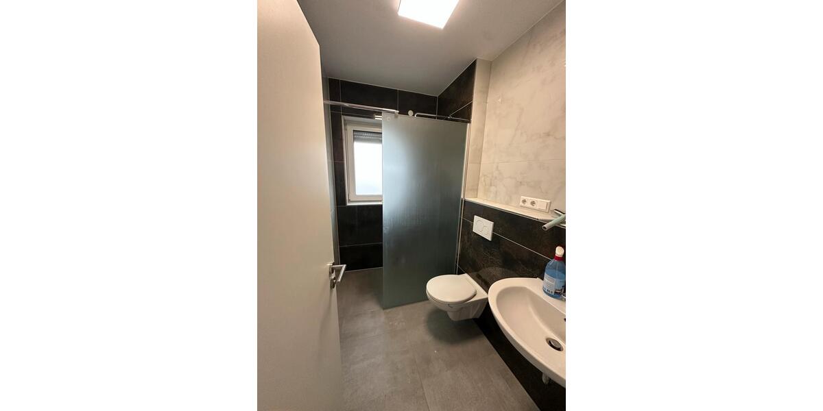 Dachgeschoßwohnung Heilbronn Frankenbach - 3 Zimmer, 70 m&sup2;, 1.050&euro; | Angebot:25047387