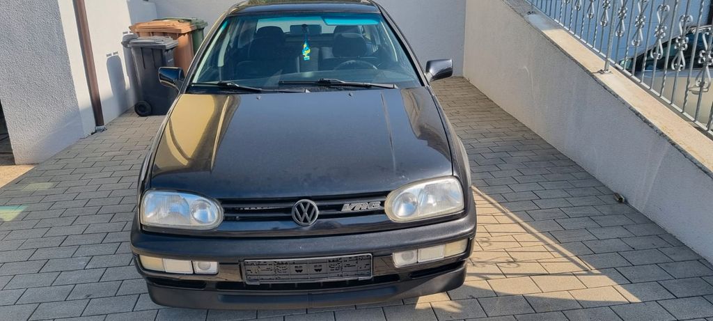 VW Golf 171.000 km 18.990 &euro; sinsheim 74889