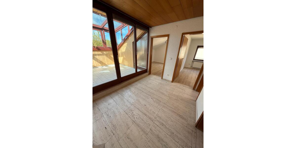 Dachgeschoßwohnung Leingarten - 3 Zimmer, 70 m&sup2;, 910&euro; | Angebot:26326703