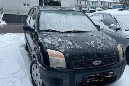 Ford Fusion 184.000 km 2.100 &euro; Backnang 71522