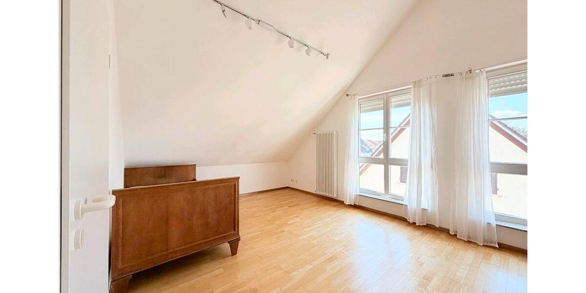 Etagenwohnung Kirchheim am Neckar - 4 Zimmer, 76 m&sup2;, 990&euro; | Angebot:26341195