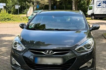 Hyundai i40 198.000 km 6.100 &euro; Heilbronn 74081