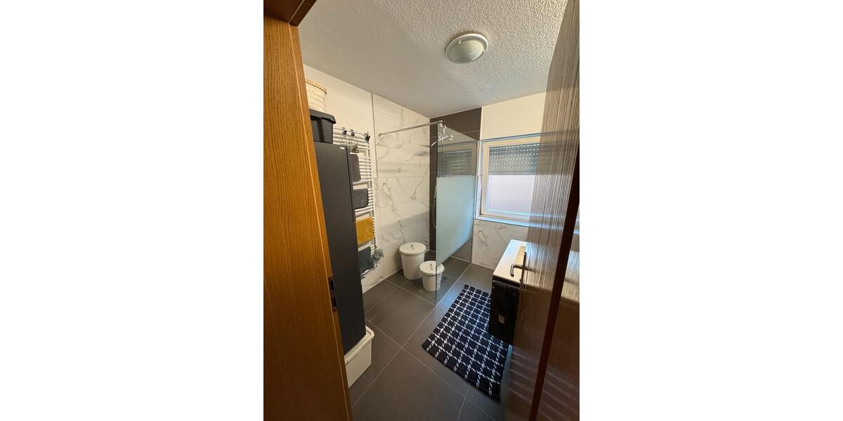 KAPITALANLAGE-provisionsfrei-sofortige Mieteinnahme-4,5 Zi Whg. 4.5 zimmer