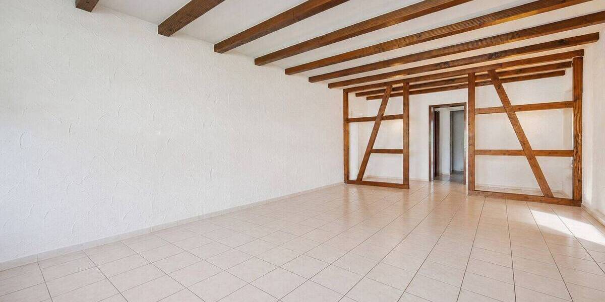 Etagenwohnung Kirchheim am Neckar - 4 Zimmer, 119 m&sup2;, 260.000&euro; | Angebot:26869039