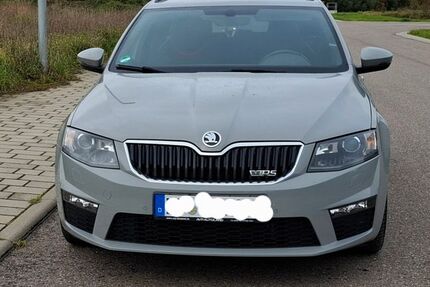 Skoda Octavia 220.000 km 11.300 € Zaisenhausen 75059