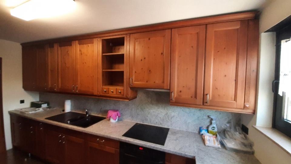 3,5 Zimmer Wohnung + Hobbyraum mit separatem WC u. Dusche 3 zimmer