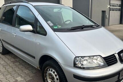 Seat Alhambra 210.000 km 3.290 &euro; Ellhofen 74248