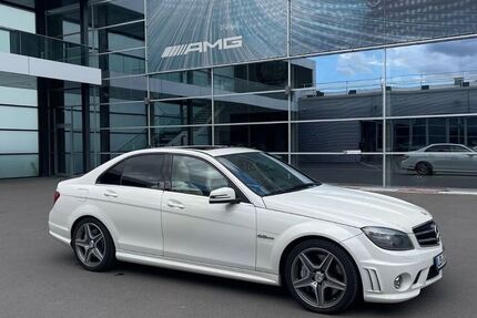 Mercedes C 63 AMG