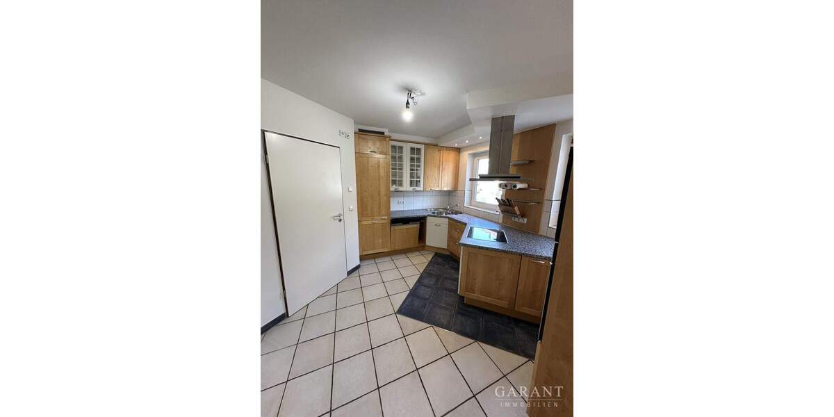 Einfamilienhaus Heilbronn Kernstadt - 6 Zimmer, 245 m&sup2;, 3.200&euro; | Angebot:25682750