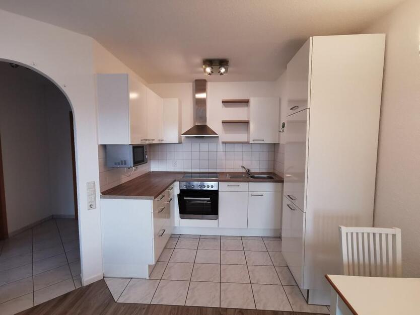 Stilvolle und moderne 2-Raum-DG-Wohnung mit EBK in Freiberg am zimmer