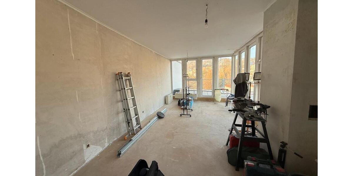 Penthouse-Feeling in Mosbach – Dachterrasse, Aufzug & Tiefgarage 1 zimmer