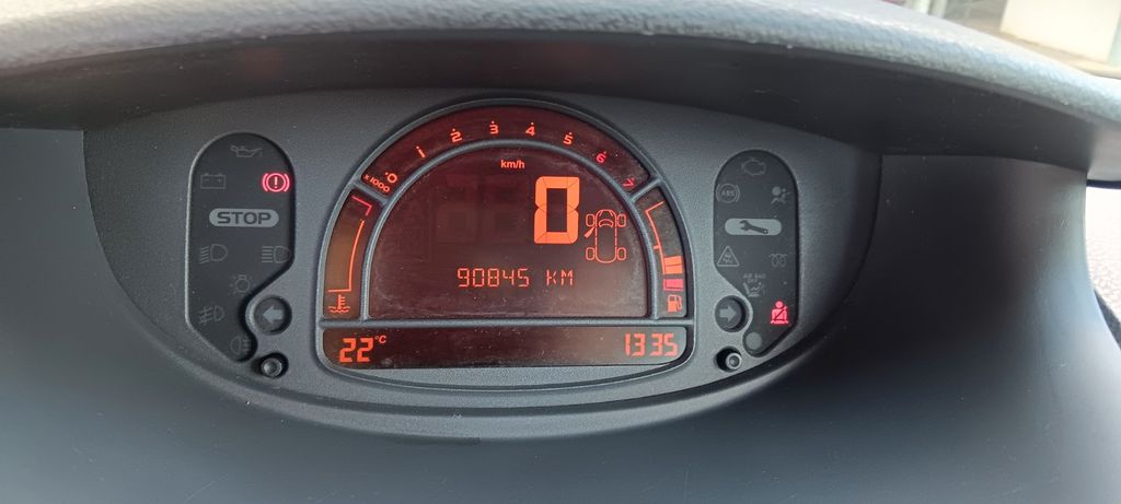 Renault Modus 90.845 km 1.750 &euro; Steinheim 71711