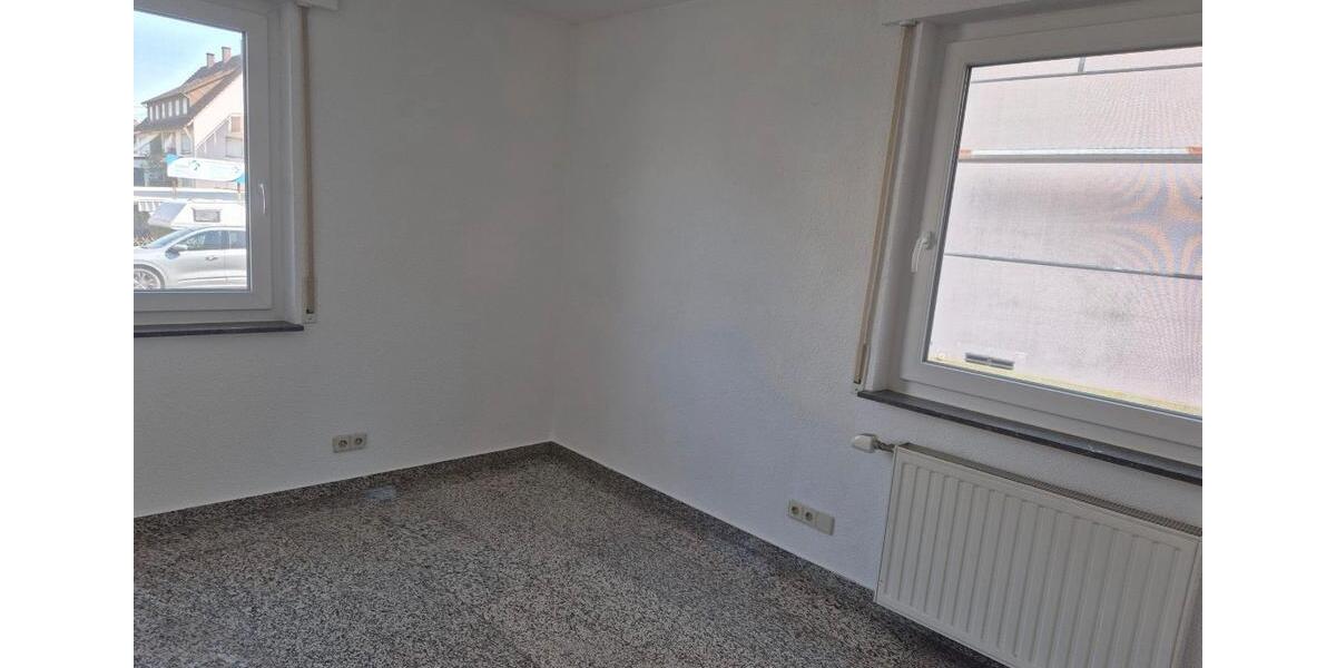 Erdgeschoßwohnung Ludwigsburg Eglosheim - 3 Zimmer, 70 m&sup2;, 280.000&euro; | Angebot:26957500