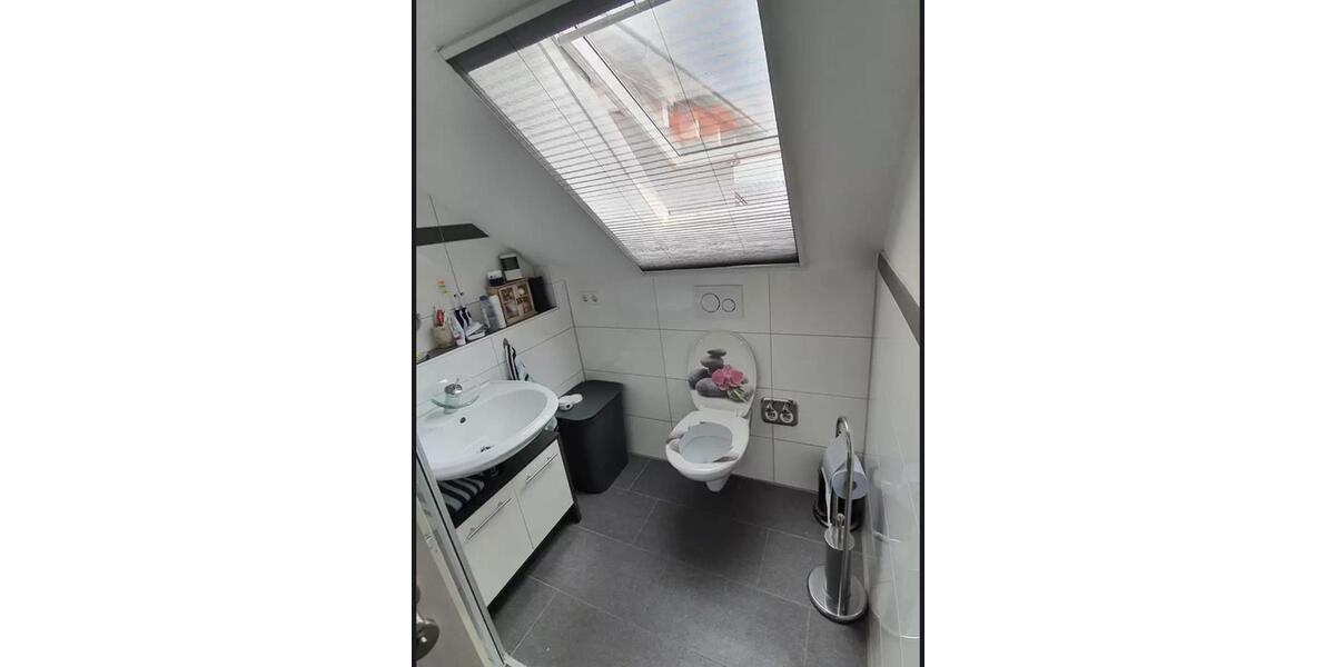 Dachgeschoßwohnung Bad Rappenau - 4 Zimmer, 125 m&sup2;, 1.300&euro; | Angebot:26416215