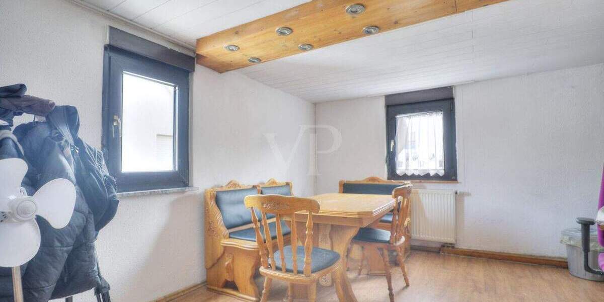 Mehrfamilienhaus, Wohnhaus Heilbronn / Böckingen Böckingen - 9 Zimmer, 160 m&sup2;, 385.000&euro; | Angebot:25067247