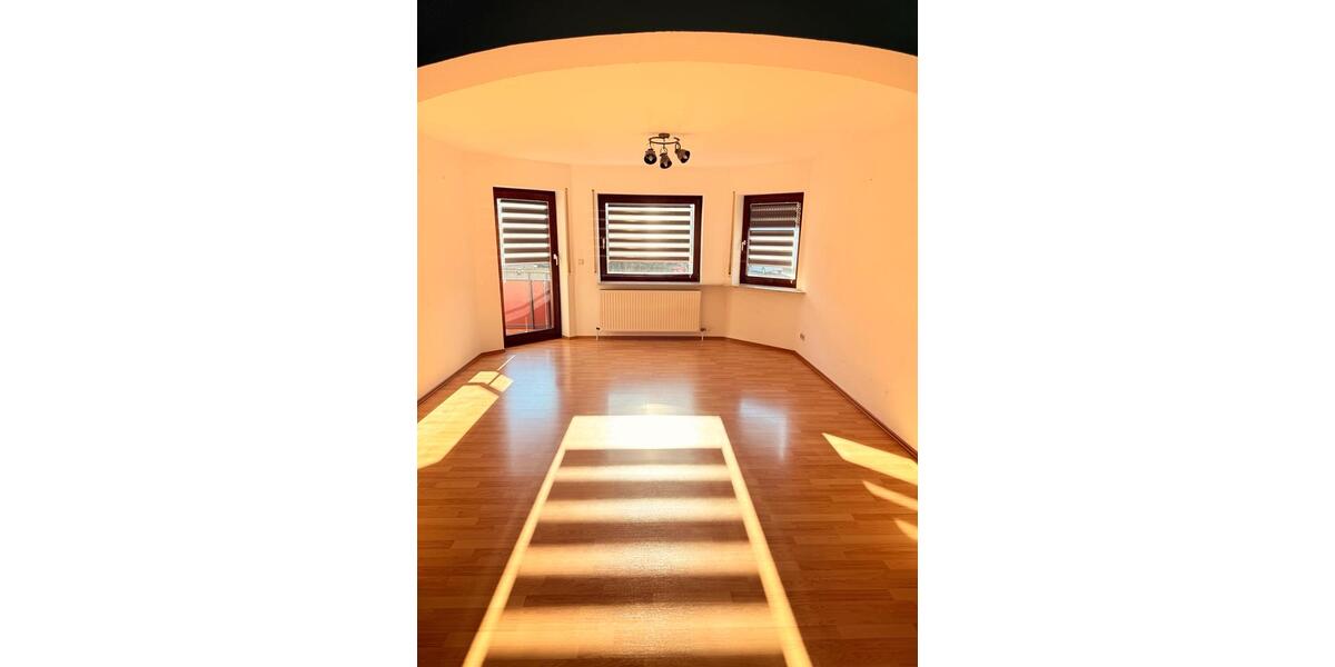 Helle 3-Zimmer-EG-Wohnung mit Balkon & TG – Zentrum Neckarsulm 3 zimmer