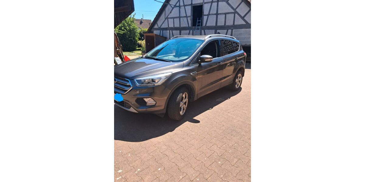 Ford Kuga 103.000 km 14.900 &euro; Affalterbach 71563