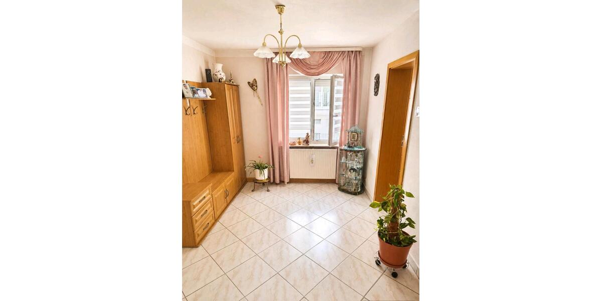 Etagenwohnung Heilbronn - 4 Zimmer, 90 m&sup2;, 1.100&euro; | Angebot:27611774