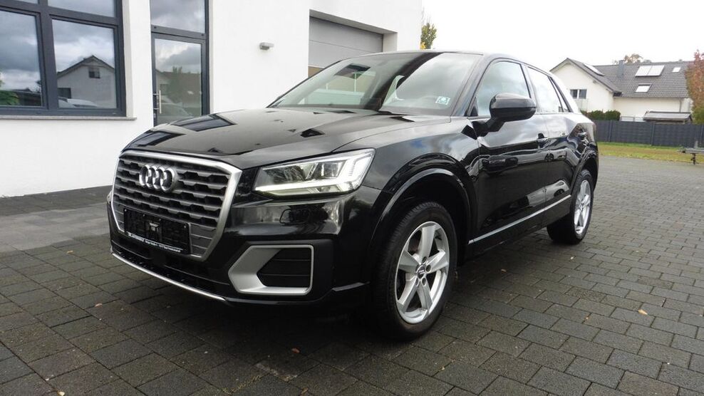 Audi Q2 93.000 km 16.790 € Bad-Friedrichshall 74177