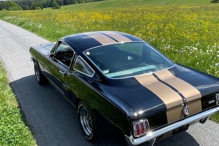 Ford Mustang 9.999 km 59.888 &euro; Wüstenrot-Neuhütten 71543