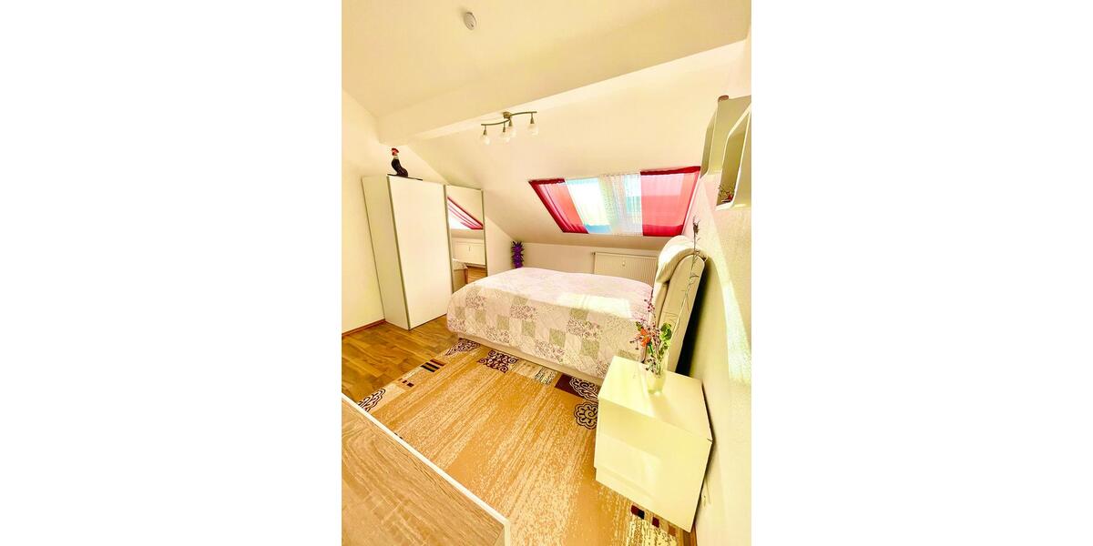 Dachgeschoßwohnung Neckarzimmern - 2 Zimmer, 75 m&sup2;, 189.000&euro; | Angebot:27003091