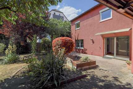 Haus zum Kaufen in Heilbronn 494.000 € 150.8 m² 7 zimmer