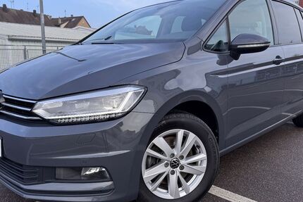 VW Touran 66.800 km 29.999 &euro; Heilbronn 74074