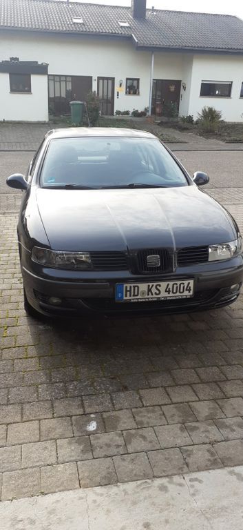 Seat Leon 238.000 km 1.200 € Sinsheim 74889