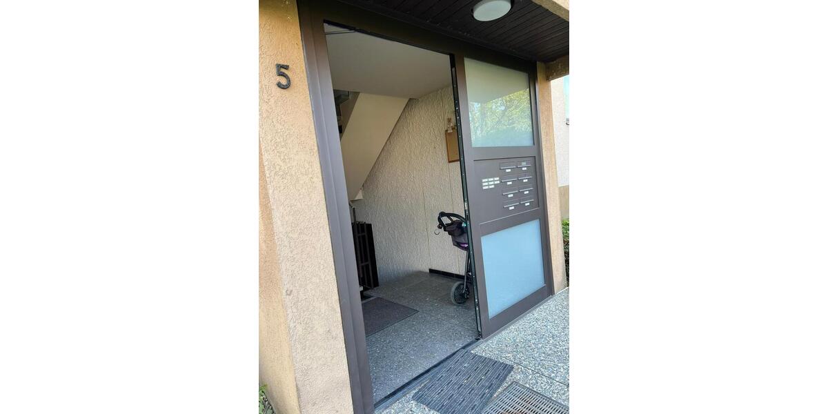 3-Zimmer-Wohnung in MarkgröningenLB mit EBK und STKeller 3 zimmer